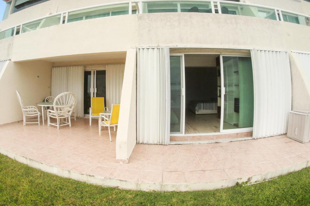 Brisas Beach & Ocean Front Vacation Apartments Cancun Zona Hotelera エクステリア 写真