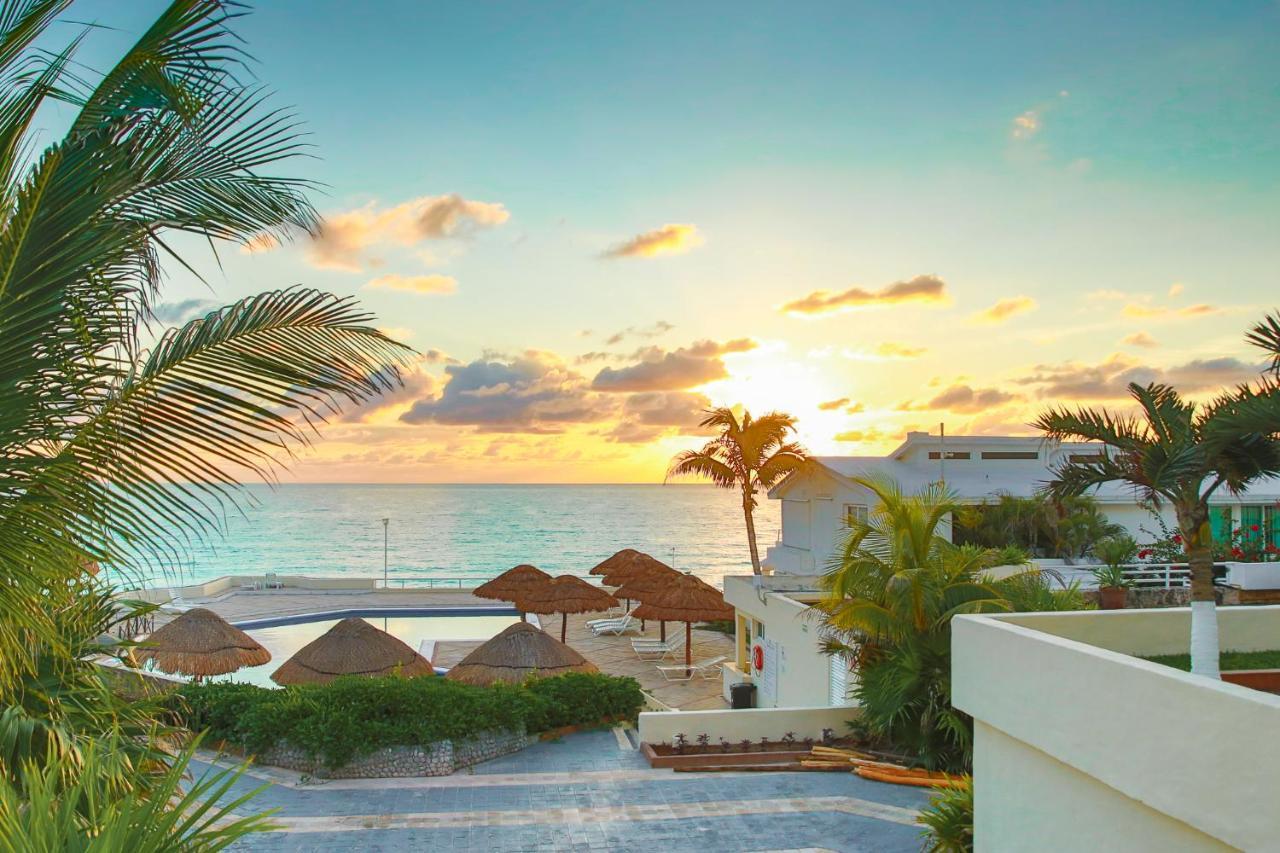 Brisas Beach & Ocean Front Vacation Apartments Cancun Zona Hotelera エクステリア 写真