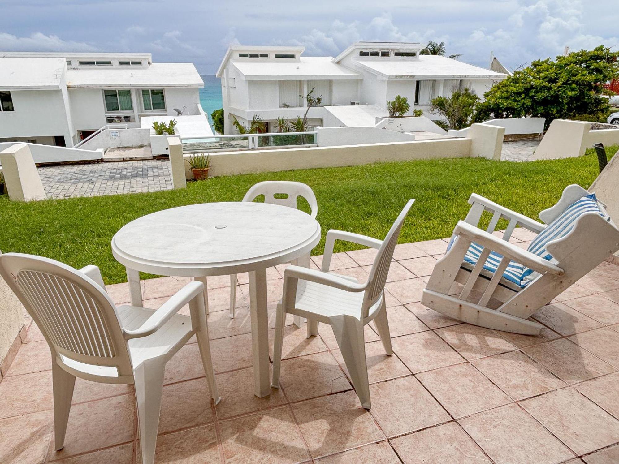 Brisas Beach & Ocean Front Vacation Apartments Cancun Zona Hotelera エクステリア 写真